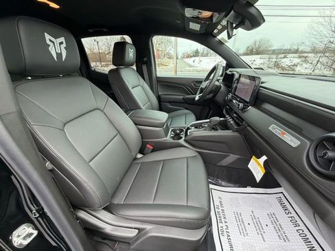 New 2026 Chevrolet Colorado Trail Boss AWD/4WD image 41