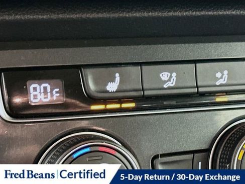 Used 2018 Volkswagen Tiguan SE image 20