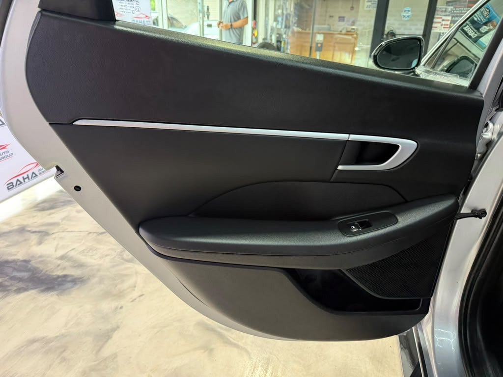 Used 2025 Hyundai Sonata SEL FWD image 37