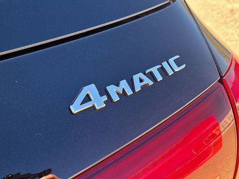 Used 2025 Mercedes-Benz GLE 350 4MATIC image 13