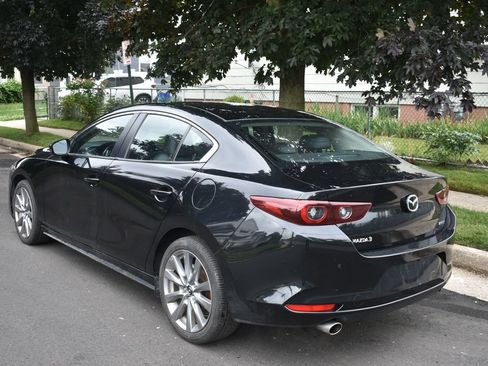 Used 2025 MAZDA MAZDA3 s FWD image 7