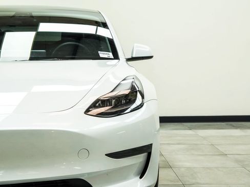 Used 2023 Tesla Model 3 Standard Range RWD image 5