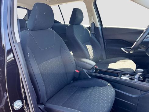 Used 2023 Nissan Kicks SV w/ Interior Electronics Package FWD image 24