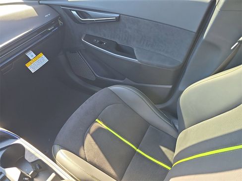 New 2025 Kia EV6 GT image 18