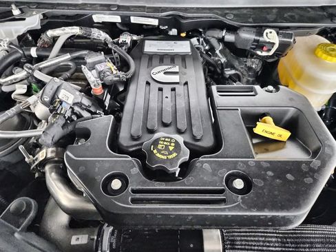 New 2026 RAM 2500 Limited AWD/4WD image 18