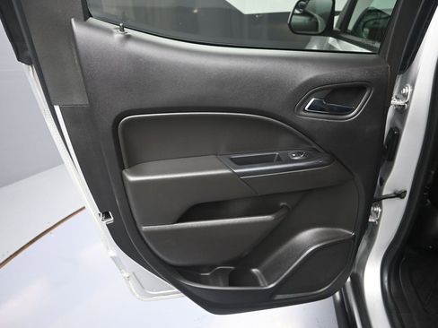 Used 2019 Chevrolet Colorado ZR2 image 29