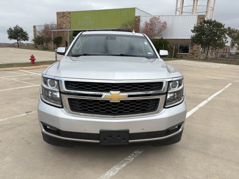 Used 2018 Chevrolet Suburban LT image 7