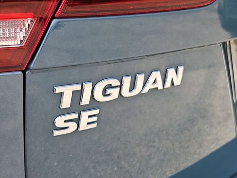 Used 2019 Volkswagen Tiguan SE FWD image 37