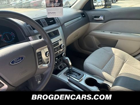 Used 2011 Ford Fusion SE FWD image 6