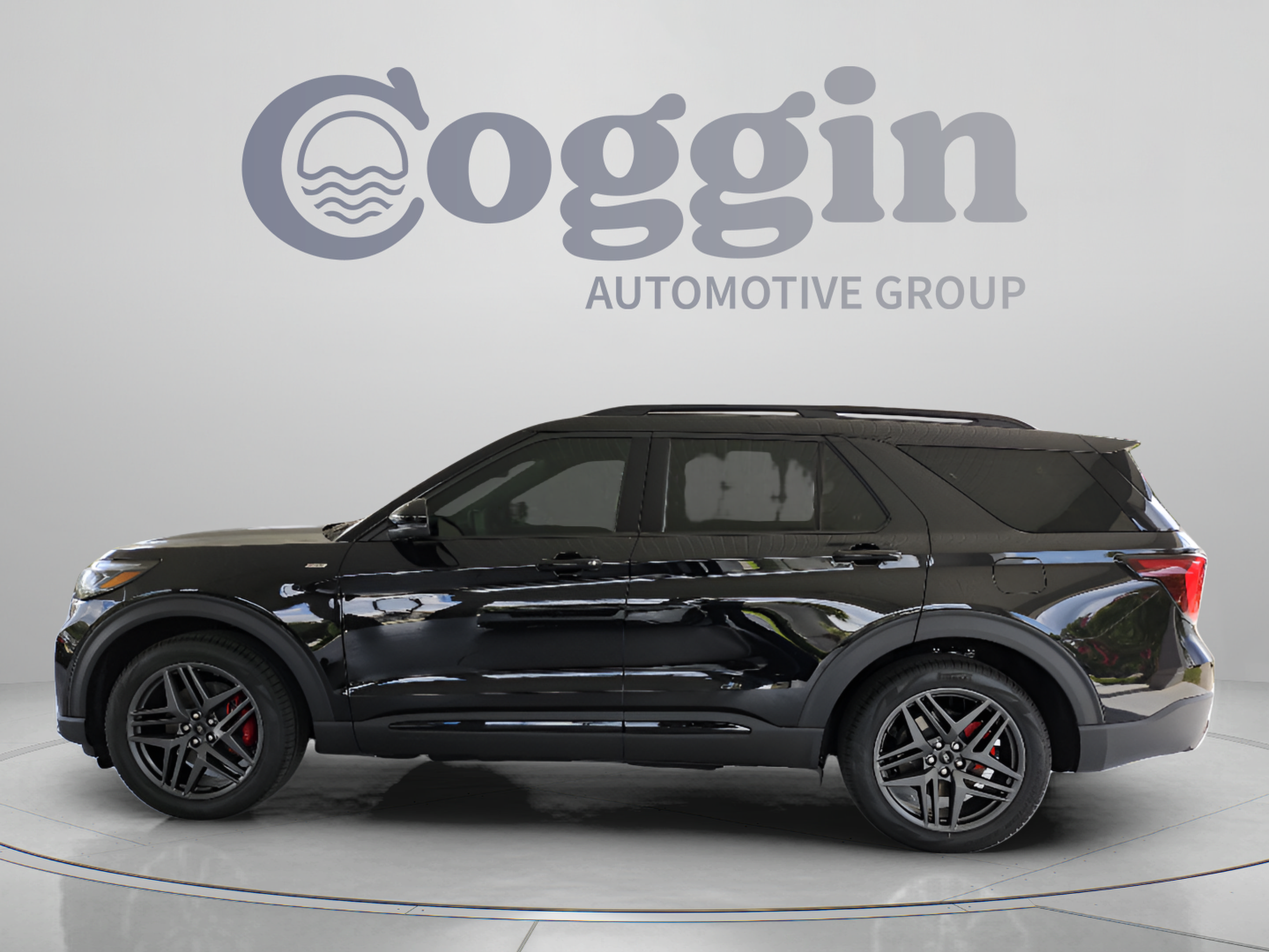 New 2026 Ford Explorer ST-Line w/ ST-Line Street Pack RWD image 3