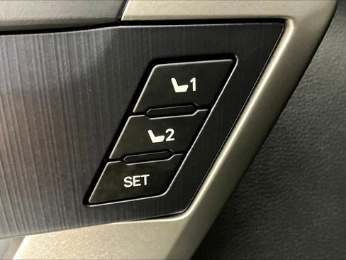 Used 2026 Toyota Tundra Platinum AWD/4WD image 35