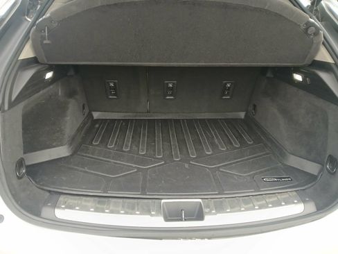 Used 2020 Cadillac XT4 Premium Luxury FWD image 16