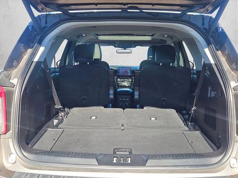 Used 2021 Ford Explorer Limited w/ Equipment Group 301A image 6