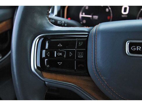 Used 2023 Jeep Grand Wagoneer Series II w/ Premium Group II AWD/4WD image 16