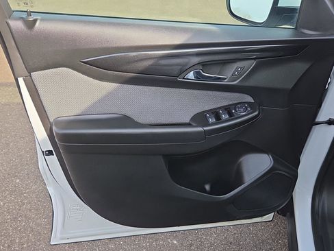 Used 2025 Chevrolet TrailBlazer LT image 15