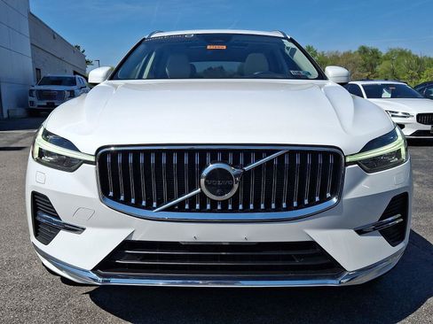 Certified 2023 Volvo XC60 B5 Plus w/ Climate Package AWD/4WD image 2