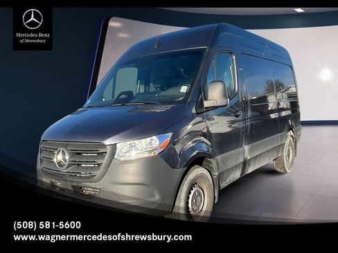 Used 2025 Mercedes-Benz Sprinter 2500 image 1