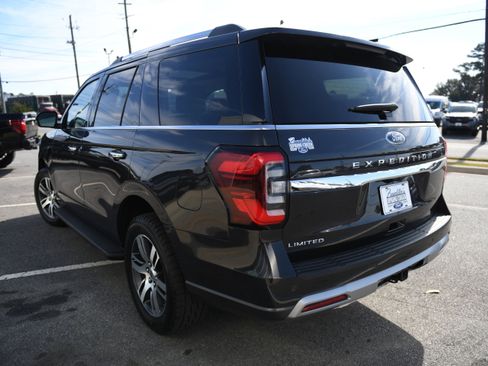 Used 2024 Ford Expedition Limited image 6