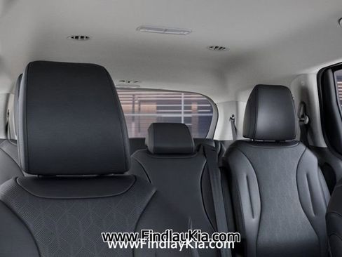 New 2026 Kia Carnival LXS image 30