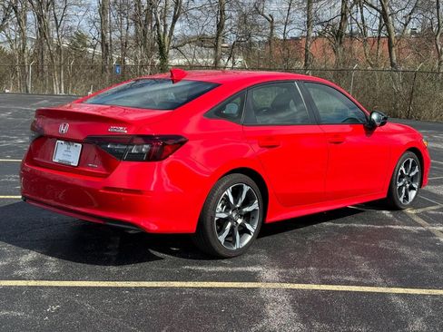 Certified 2025 Honda Civic Sport Touring image 3