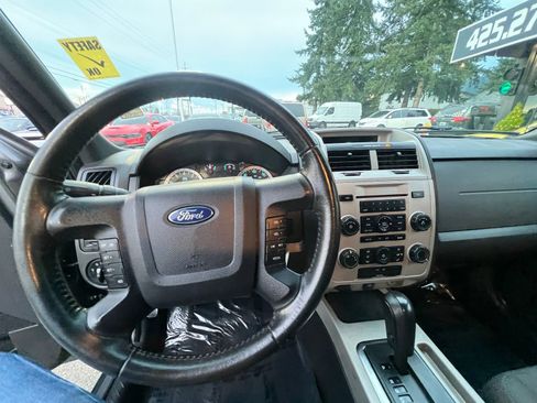 Used 2011 Ford Escape XLT image 20