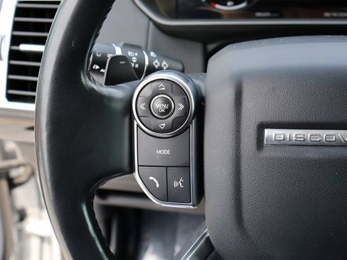 Used 2018 Land Rover Discovery HSE AWD/4WD image 31