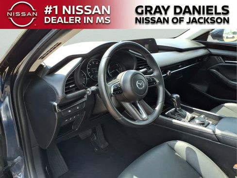 Used 2024 MAZDA MAZDA3 s FWD image 9