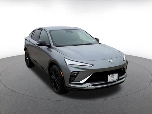 Used 2025 Buick Envista Sport Touring image 3