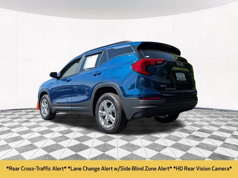 Used 2021 GMC Terrain SLE w/ Driver Convenience Package AWD/4WD image 12