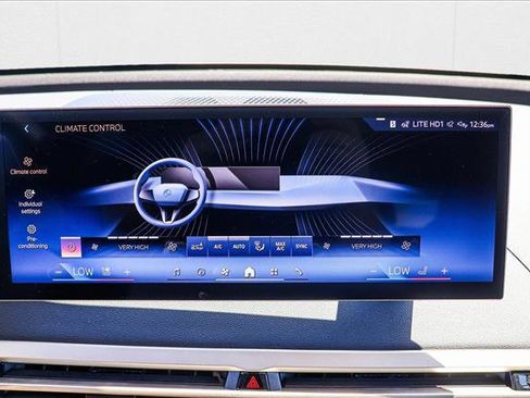 New 2026 BMW iX xDrive60 w/ Premium Package image 18