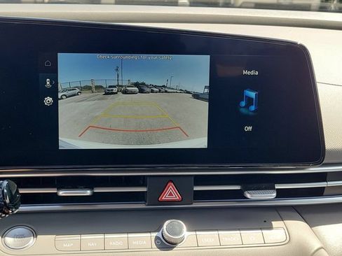 New 2026 Hyundai Elantra SEL FWD image 12