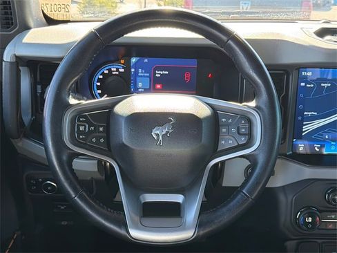 Used 2023 Ford Bronco Badlands w/ Sasquatch Package image 24