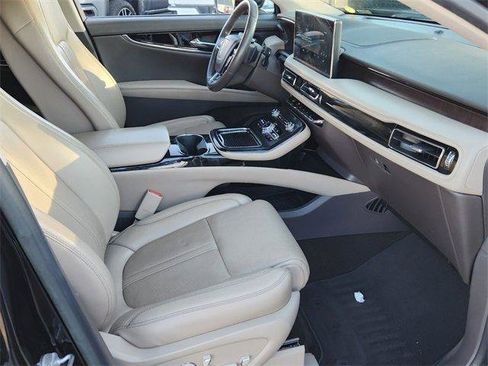 Used 2021 Lincoln Nautilus Reserve w/ Equipment Group 201A image 15