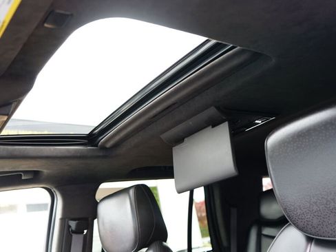 Used 2019 Cadillac Escalade Platinum image 14