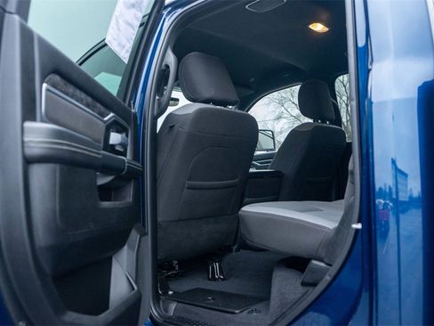 Used 2024 RAM 2500 Big Horn w/ Level 2 Equipment Group image 25