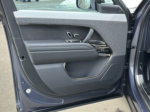 Used 2025 Land Rover Range Rover Sport Dynamic SE image 8