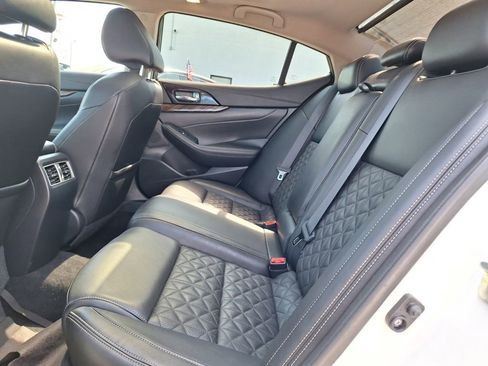 Used 2016 Nissan Maxima Platinum image 10