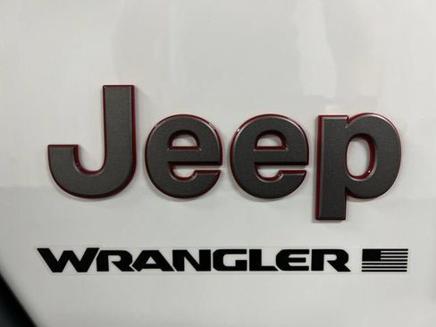 Used 2026 Jeep Wrangler Unlimited Rubicon AWD/4WD image 29
