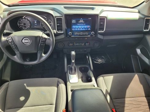 Used 2023 Nissan Frontier SV w/ Technology Package image 9