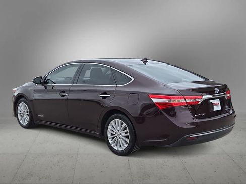Used 2013 Toyota Avalon Limited FWD image 6