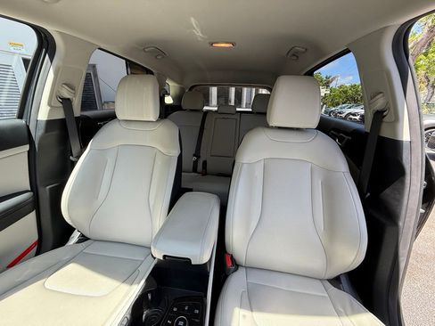 Used 2023 Kia Sportage EX FWD image 8