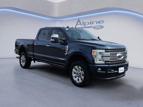 Used 2019 Ford F250 Platinum w/ Platinum Ultimate Package AWD/4WD image 7