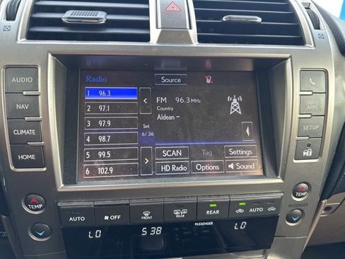 Used 2021 Lexus GX 460 Premium w/ Premium Package image 11