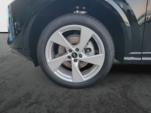 New 2025 Audi Q5 Premium Plus image 4