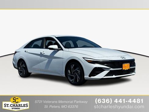 Used 2025 Hyundai Elantra Limited FWD image 1