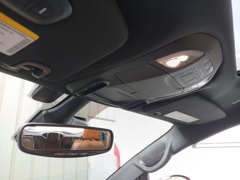Used 2021 Chrysler Pacifica Limited AWD/4WD image 24