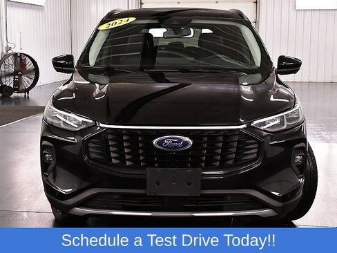 Used 2024 Ford Escape Platinum AWD/4WD image 2