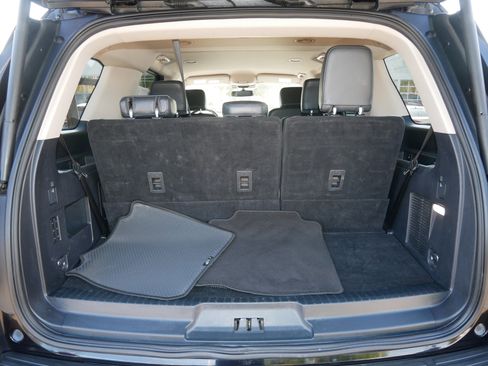 Certified 2024 Ford Expedition XLT image 18