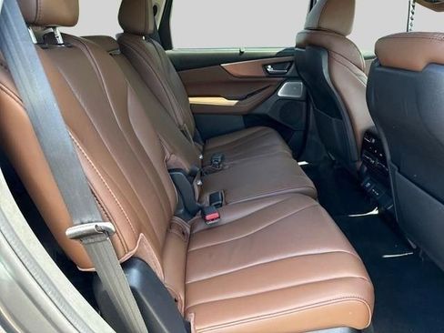 Used 2025 Acura MDX SH-AWD w/ Technology Package image 19