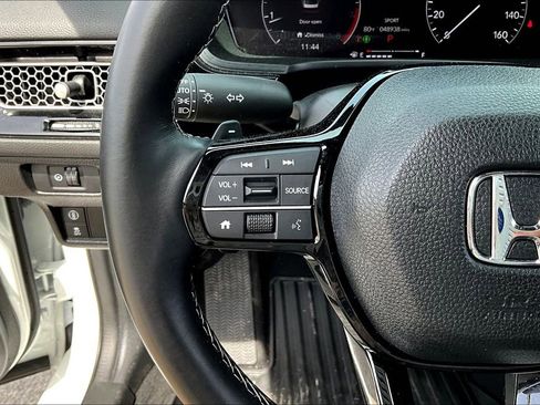 Used 2023 Honda Civic Sport image 11